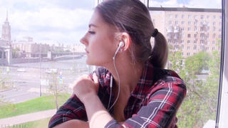 Грудастенькая сестра отсосала стояк русского брата и дала в мокрую письку