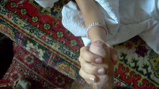 Любительский минетик от молоденькой подружки снятый на телефон