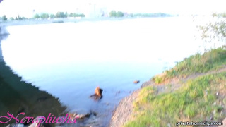 Сосед кончает в рот рыжей девушке на улице