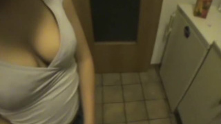 Домашнее любительское порно с юной супругой