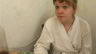 Папа с толстым сыном выебли Светку вдвоем