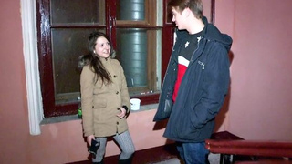 Русский пикапер развел на секс сучку и познакомил со своим членом