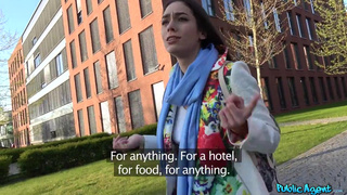 Приехала по обмену и обменялась сексом