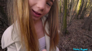 Пикапер снял молоденькую студентку за деньги и отжарил писюном в ротик