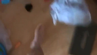 Миловидная студентка откровенно ласкает большой болт пацанчика