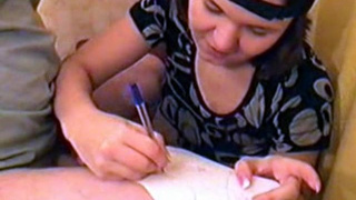 Русский папка делает куни своей молоденькой дочке на кухне