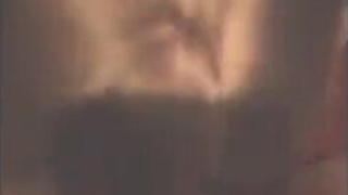 Любительское видео молодухи глубоко сосущей хуй своему дружку