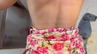 От друга и ебаря — во мне 2 кремпая. От кого я рожу, кто угадает?