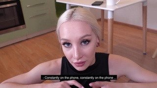 Подружка так классно сосала стояк, что я не сдержался и кончил в ротик