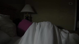 Маменька решила подрочить сыну